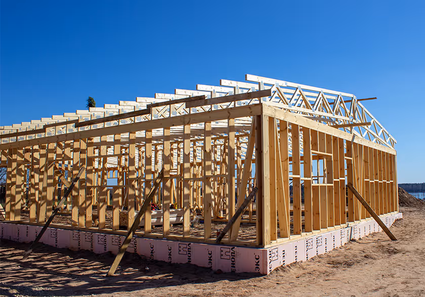 koka kopnes ar koka karkasu