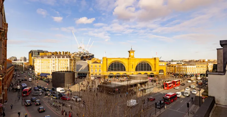 a nice panoramic view of the london city