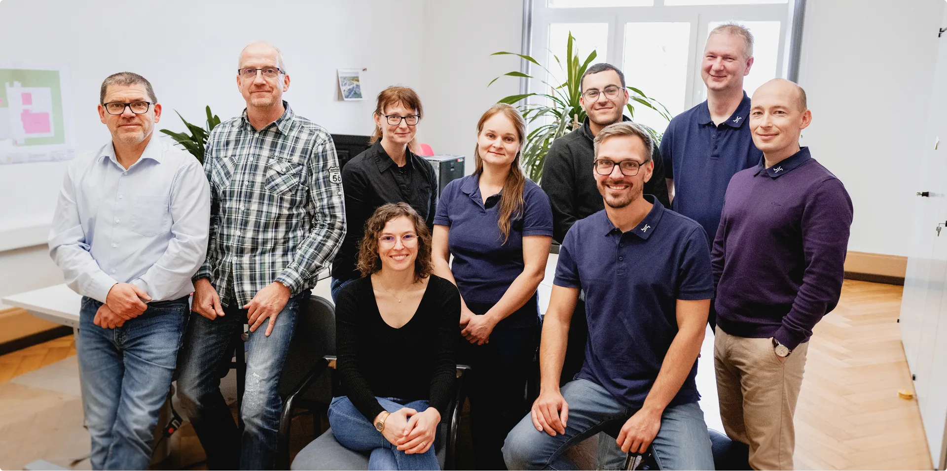 Team der BIG Ingenieurgesellschaft mbH Bitterfeld im Büro