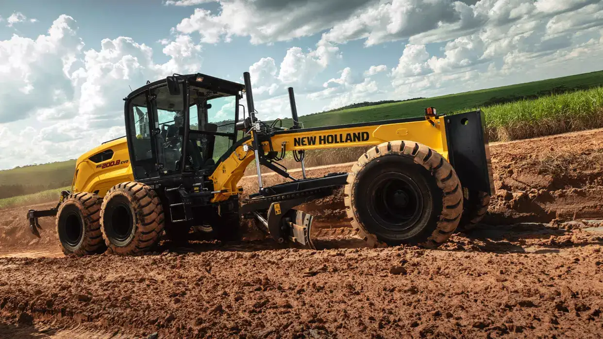 Motoniveladora para nivelamento e acabamento de solo em Uberlândia - MovaMaq