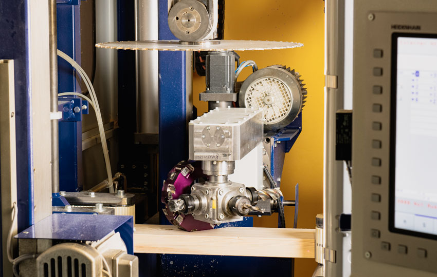 CNC-Maschine zur Bearbeitung von Holz