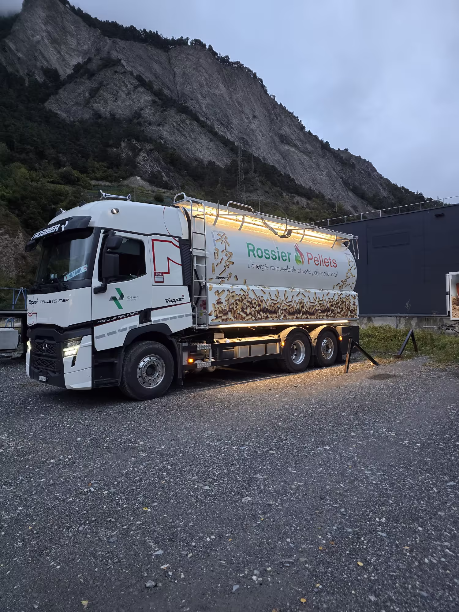 Véhicule à pellets