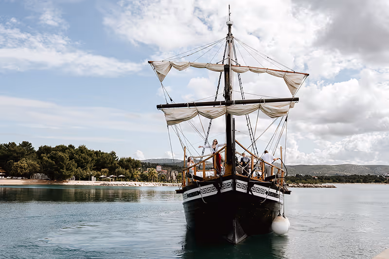 B2Coast Scenic boat tour of the Šibenik archipelago