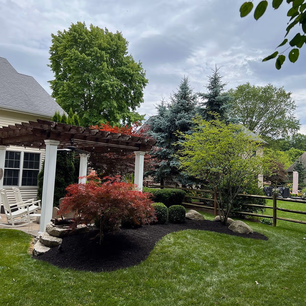 Professional landscaping services near me in Toledo, OH