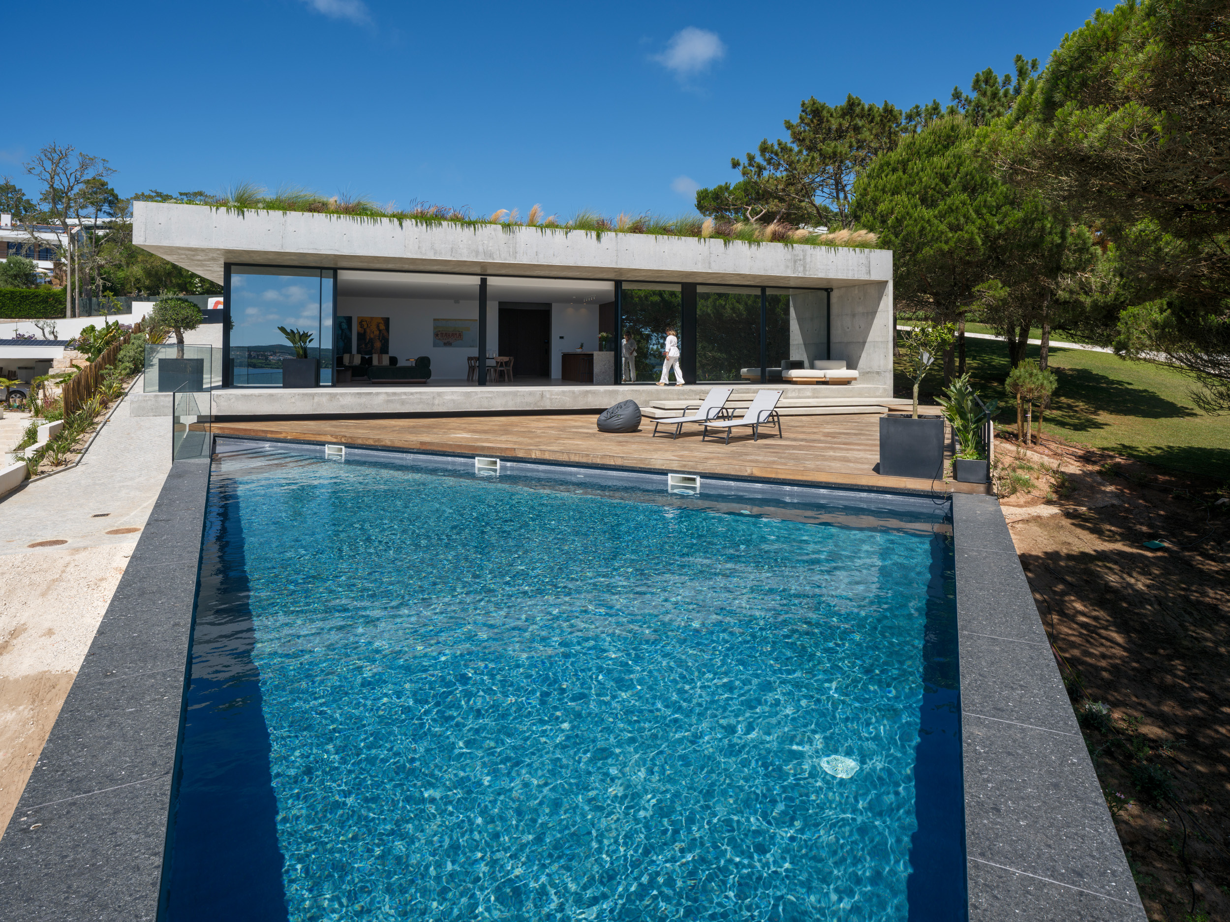 Triangular Hillside Villa