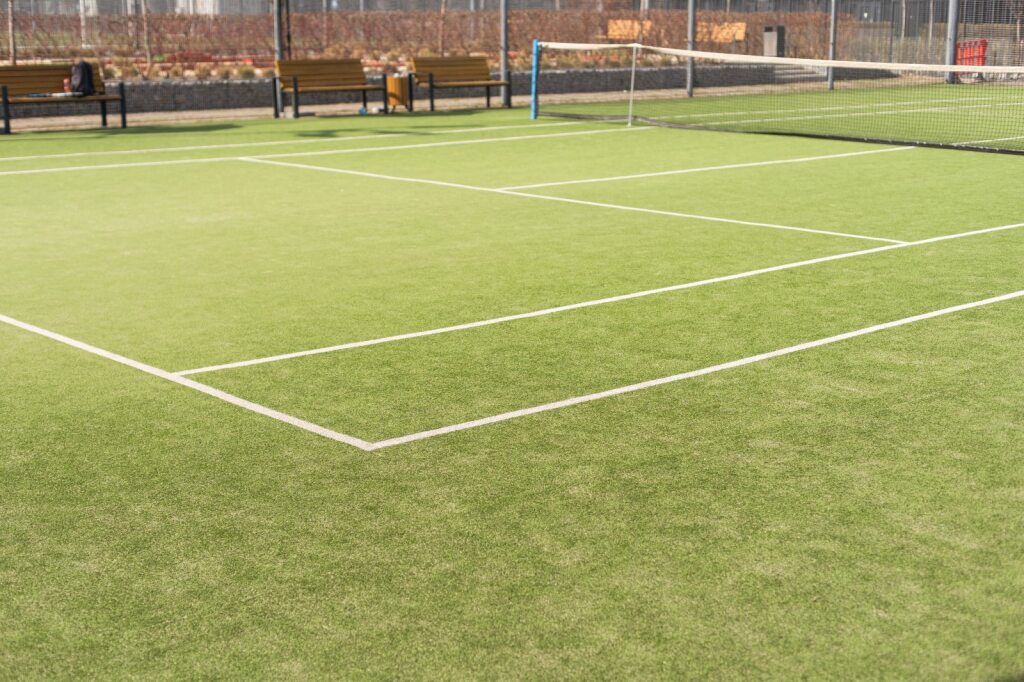 image of a busy downtown area for a mobility and transportation business [background image]