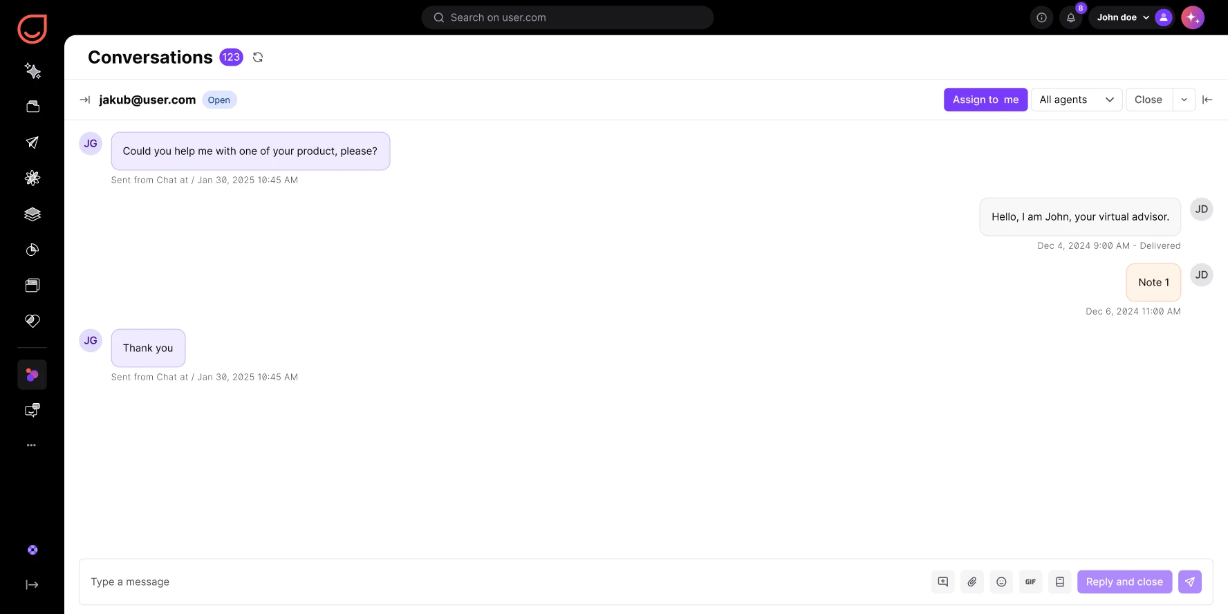 Chat interface showing a conversation between user jakub@ and virtual advisor John with messages and timestamps.
