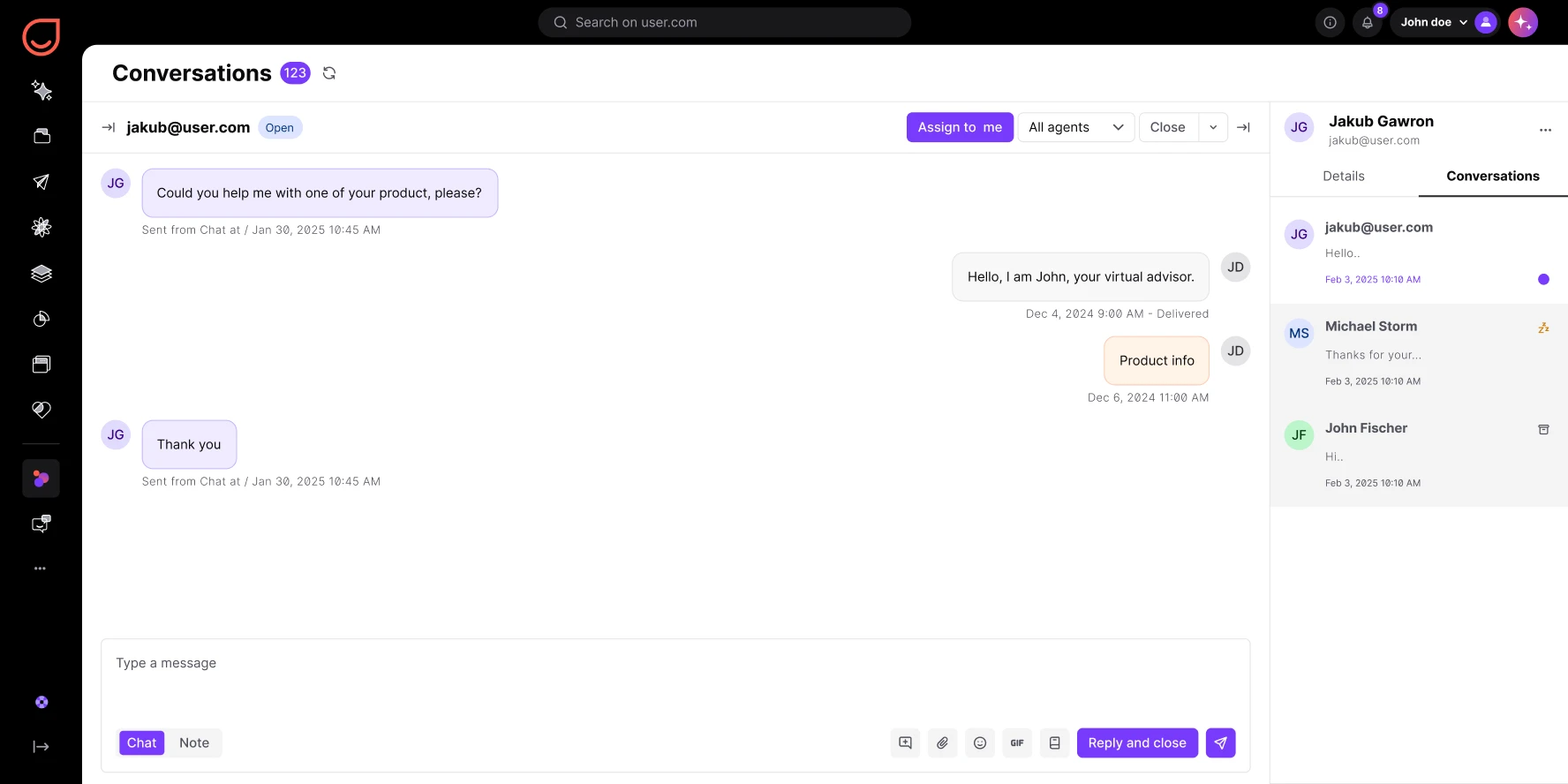 User interface displaying a chat conversation between Jakub and a virtual advisor with message input area.