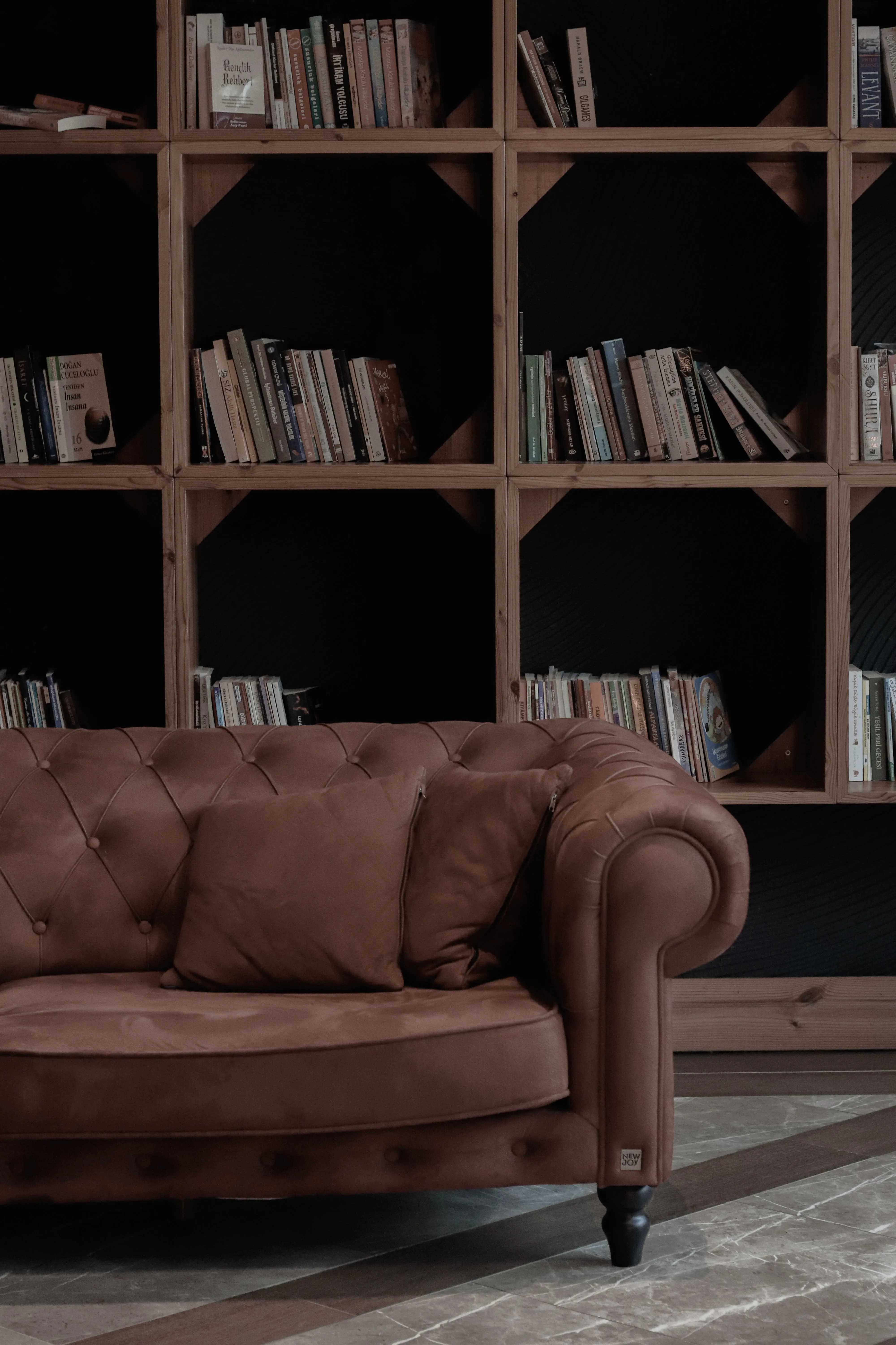 subject/scene: removing stains from fabric sofa