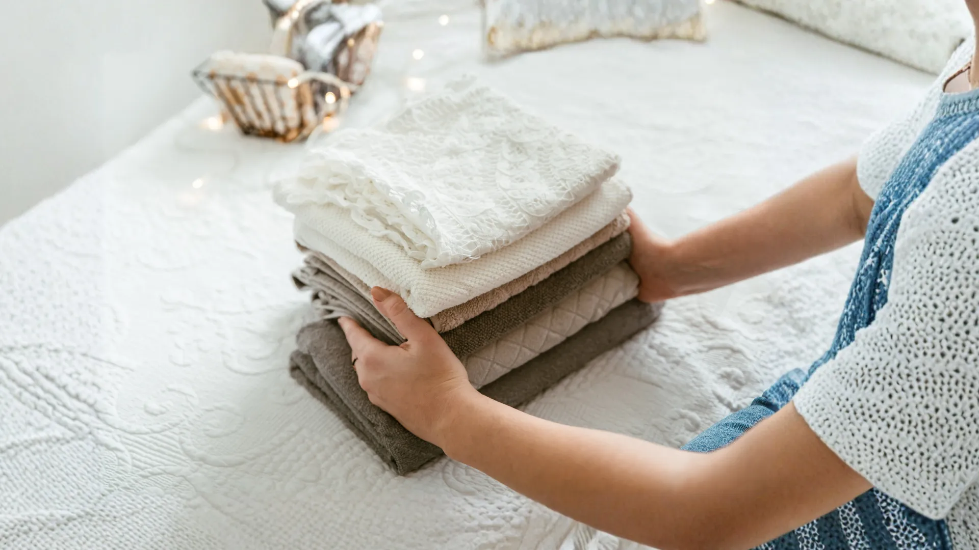 subject/scene: removing stains from fabric sofa