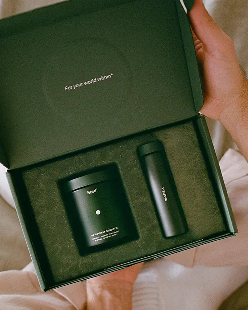 DS-01 starter kit being opened
