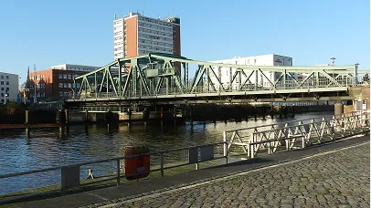 Alte Geestebrücke Bremerhaven – Sanierungsplanung Stahldrehbrücke durch SAV