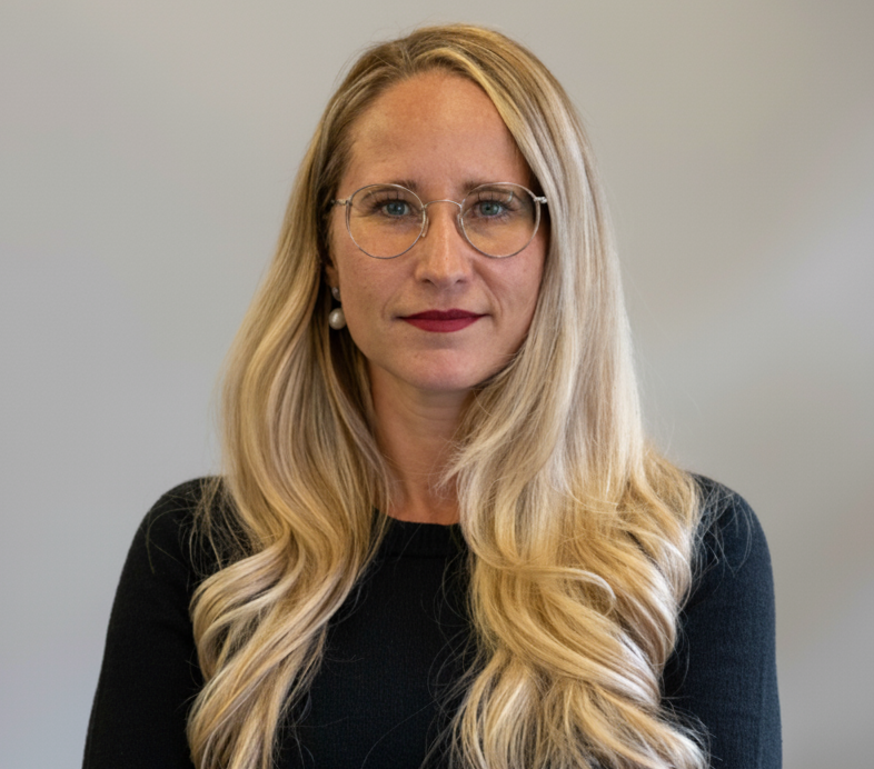 Raffaela Züst - Marketing Operations