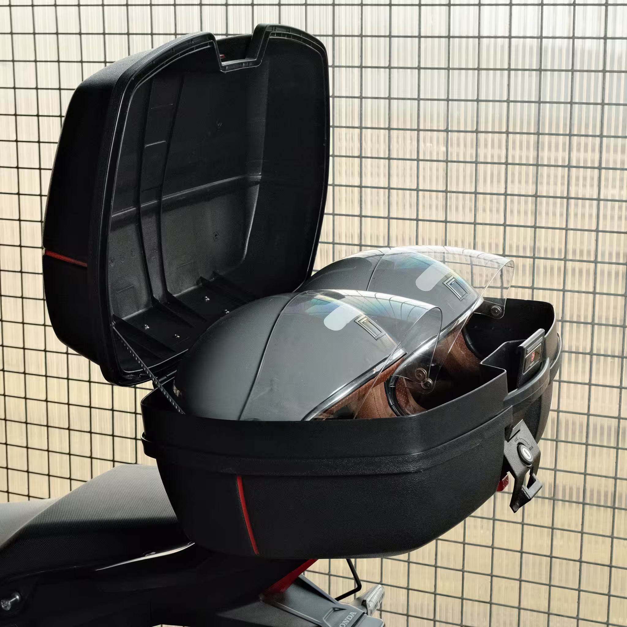 Louer une moto pour un week-end romantique : nos idées d’escapade