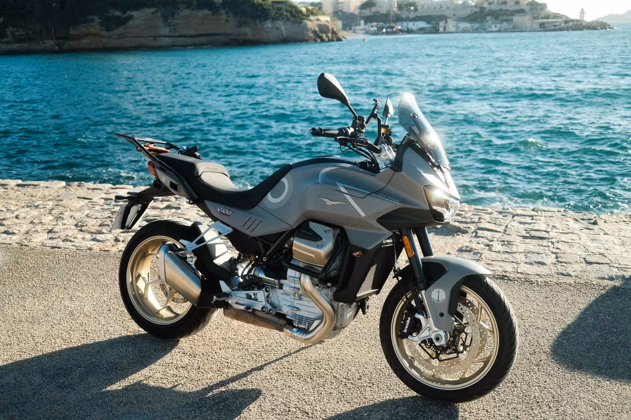 Moto Guzzi V100 Mandello
