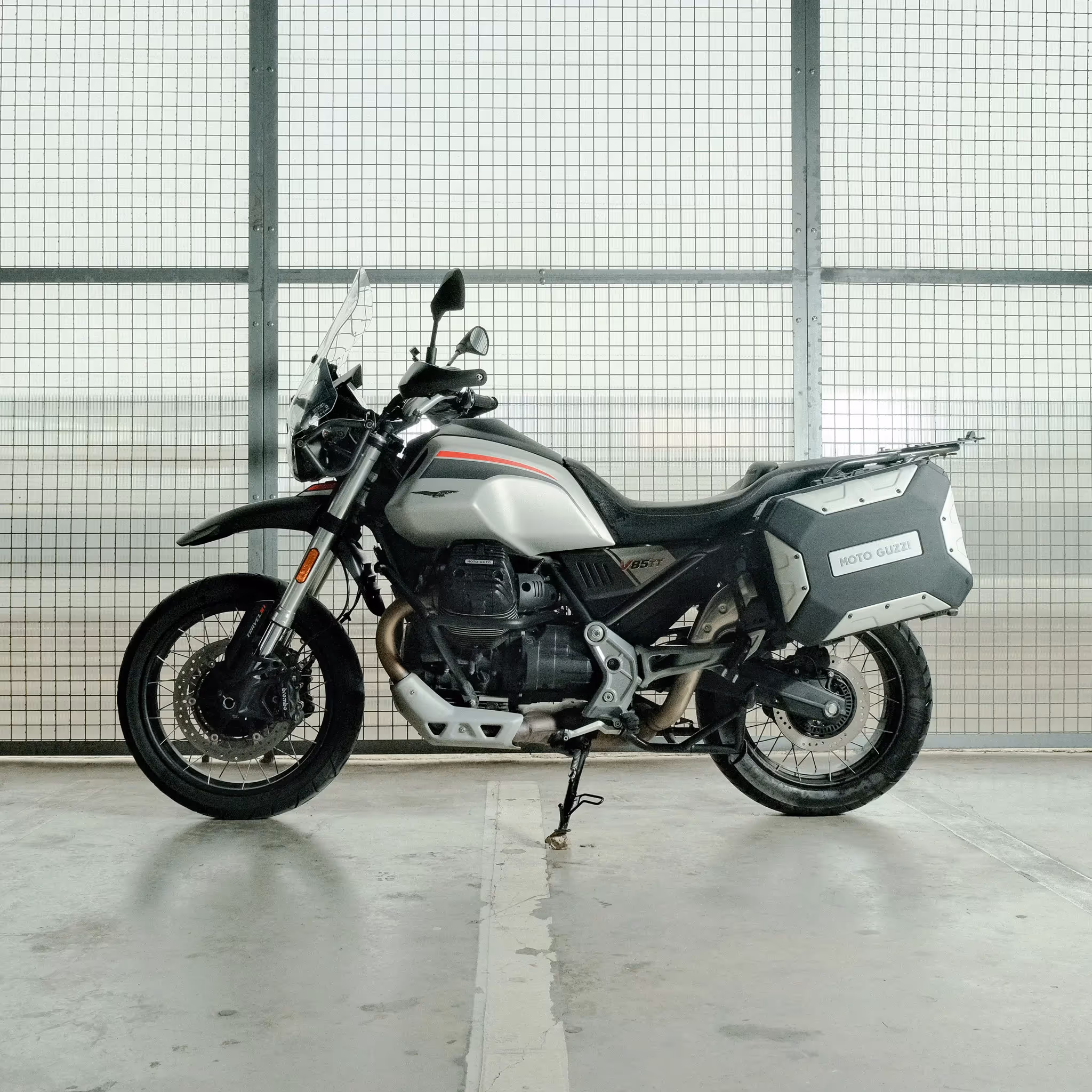 Où louer une moto en France quand on arrive en train ou en avion