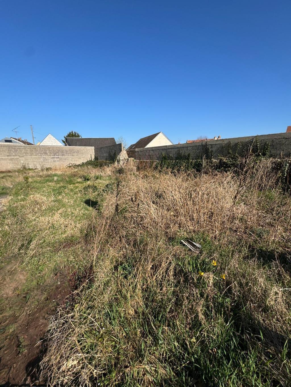 Terrain 350 m² Étampes