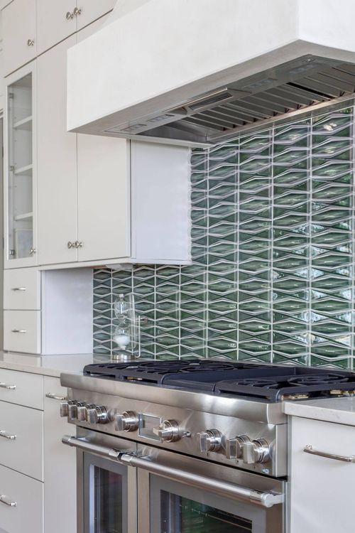 Kitchen backsplash tile installation in Charlotte area