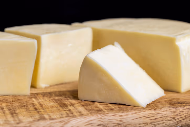 Mozzarella, Cheddar, American blends