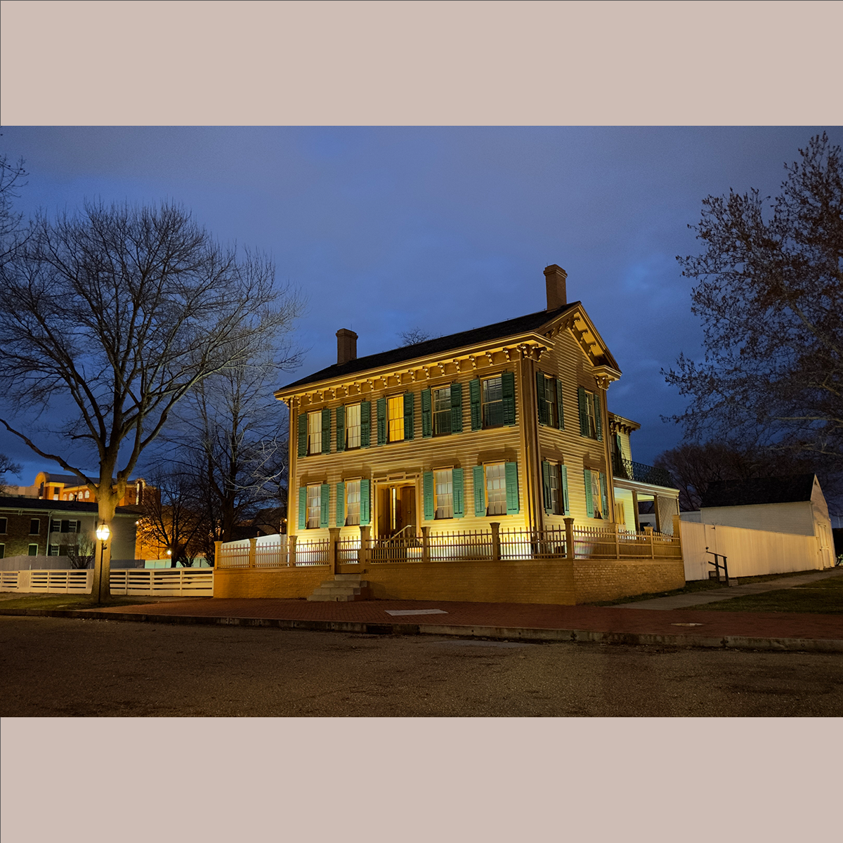 Lincoln Home at night, in Springfield, Illinois
