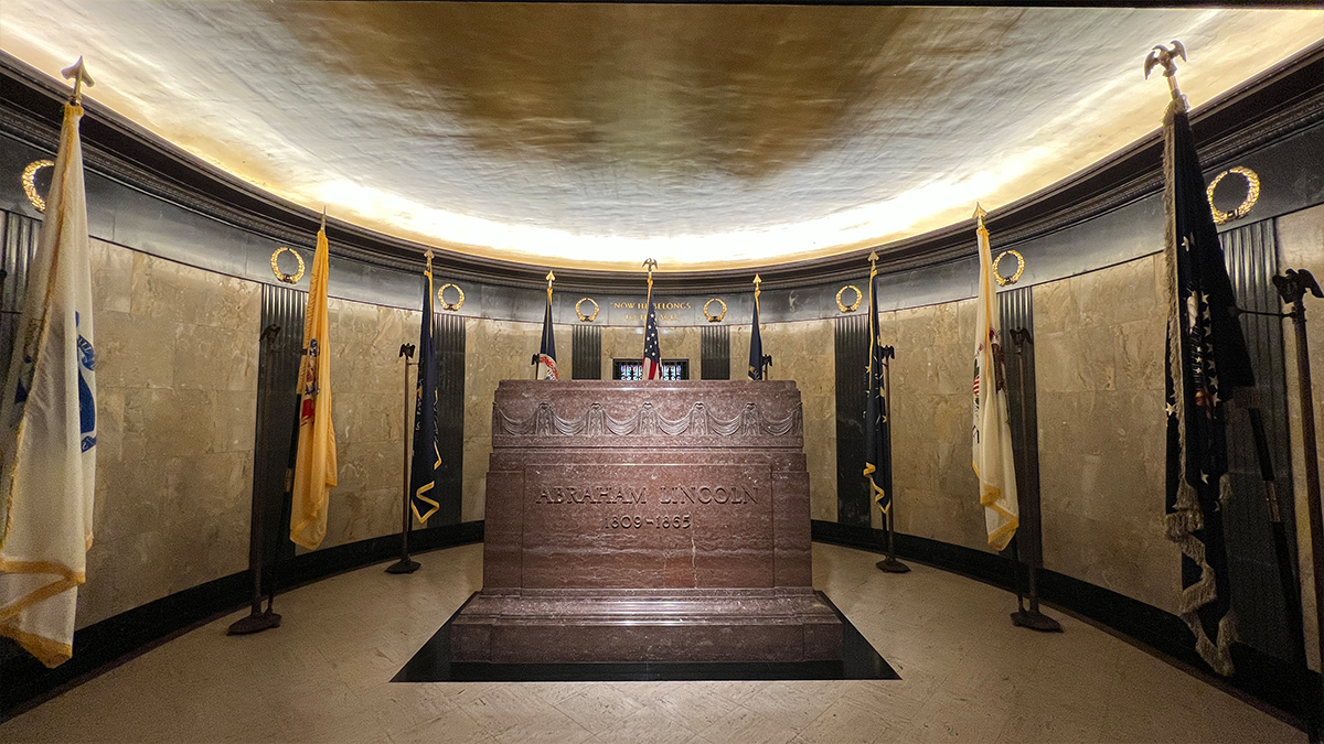 Abraham Lincoln Tomb Marker, Lincoln Tomb at Oak Ridge Cemetery, Springfield, IL
