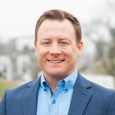 [headshot] image of customer (for a construction company)