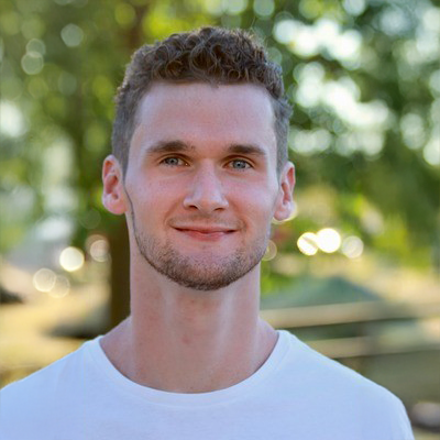 [headshot] image of customer (for a construction company)