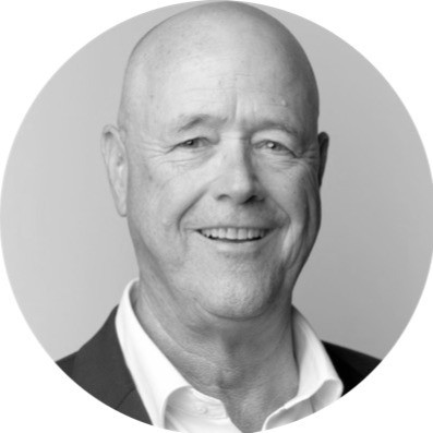 [headshot] image of customer (for a construction company)