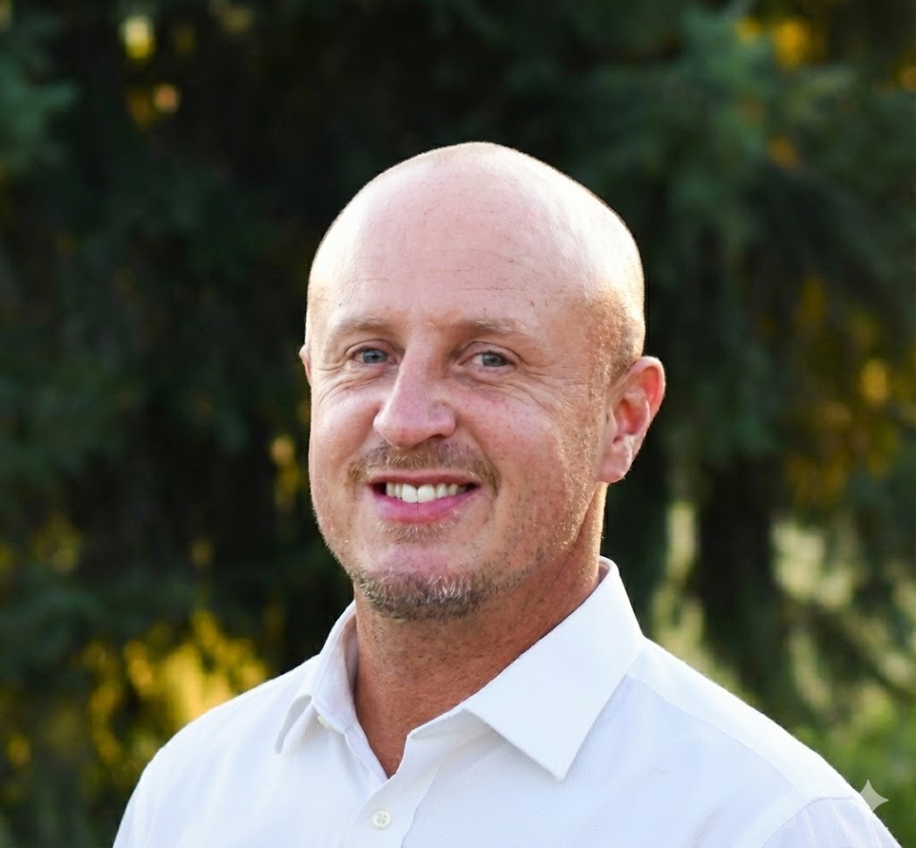 Commercial building interior construction documentation photo.