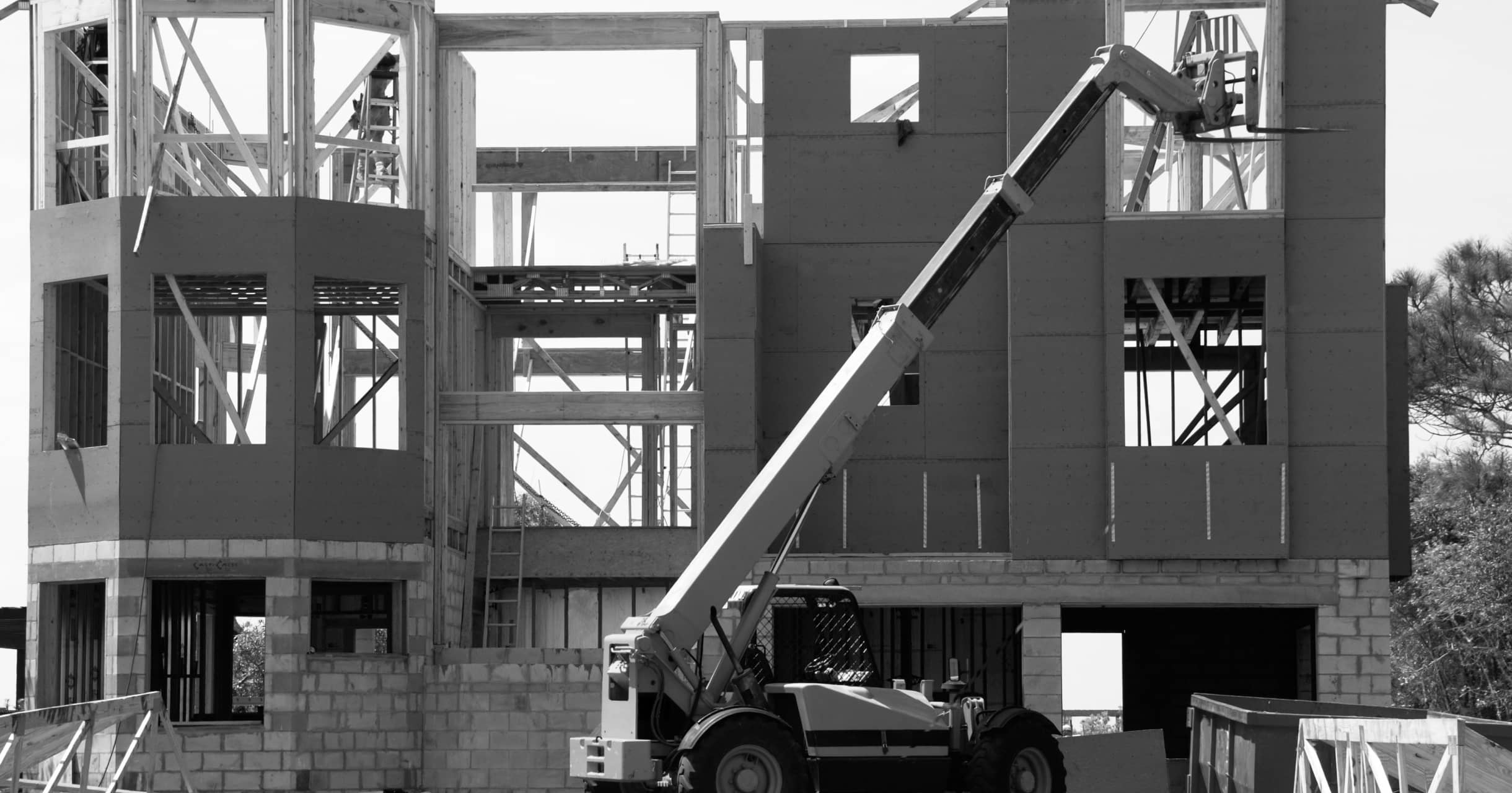 Home construction in Malibu Beach, CA