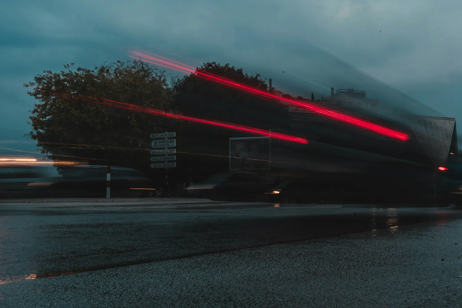 Professionals on a project - AI in the private sector: Moving fast, but who's steering?
