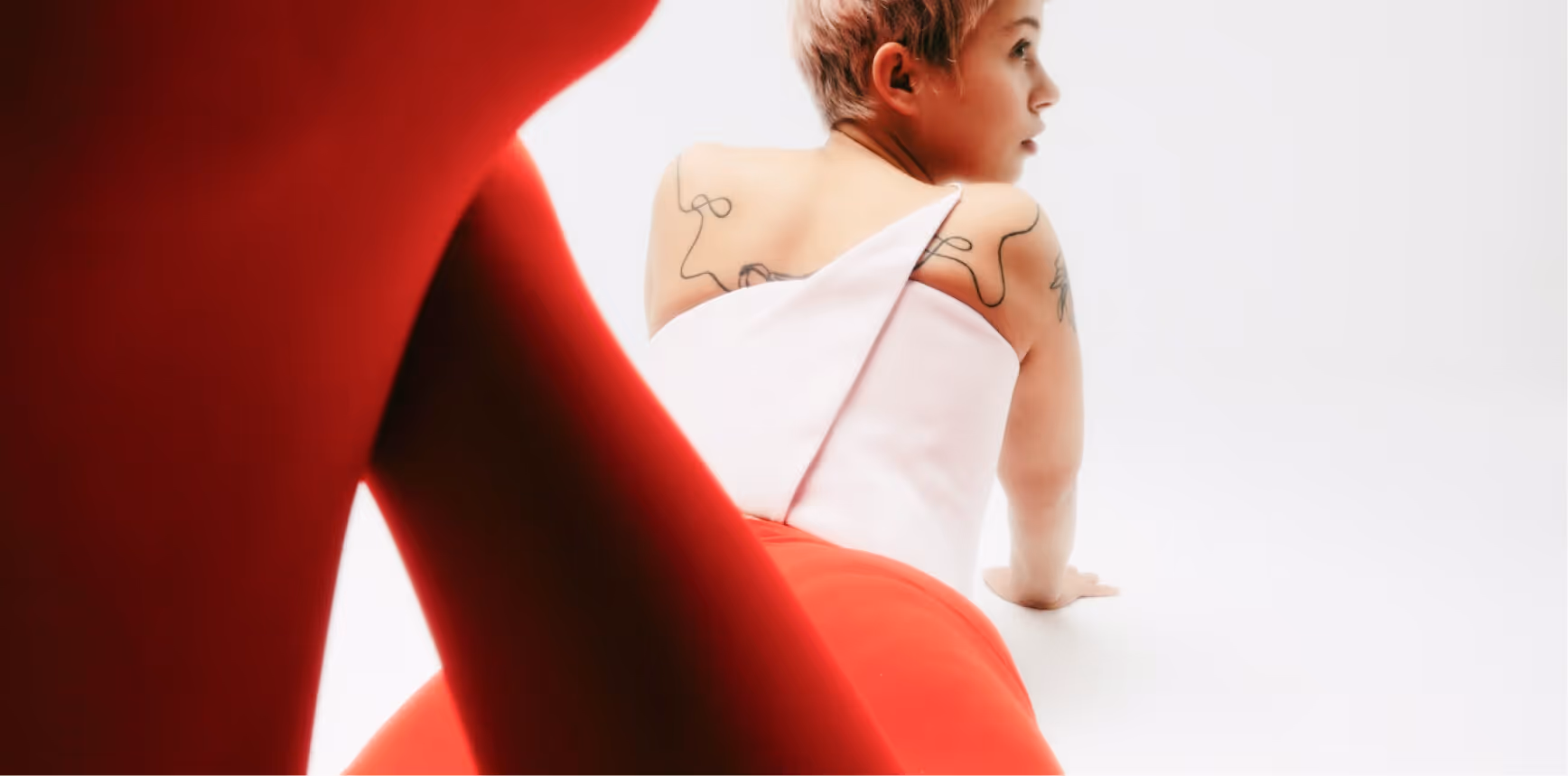 Behind the scenes of influencer content production
