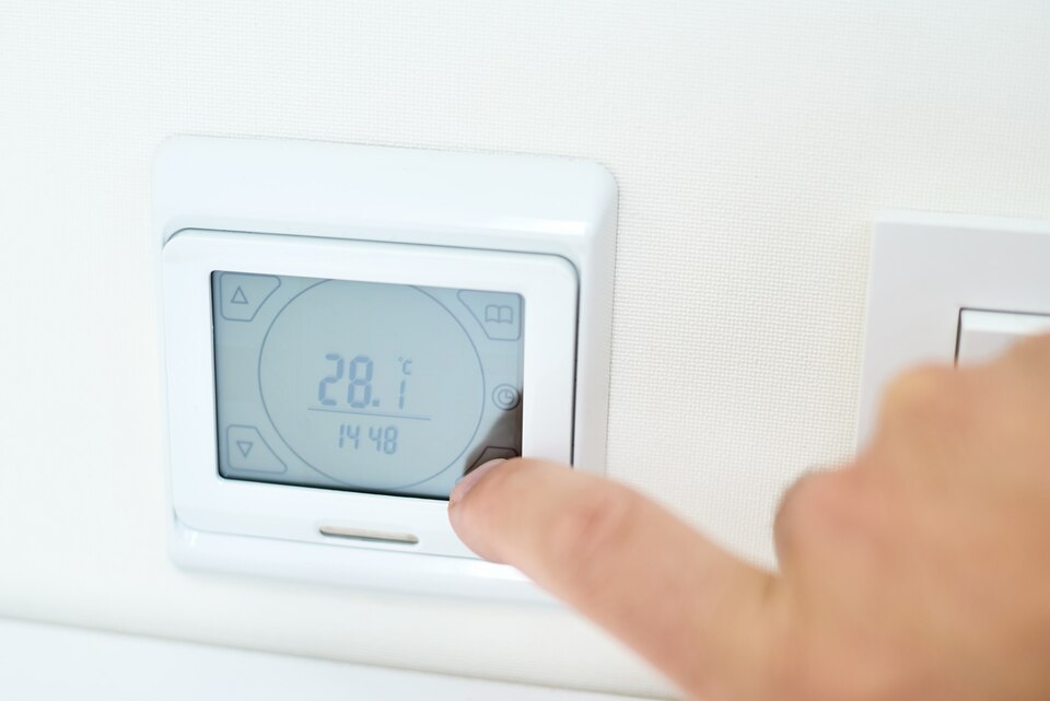 What to Do When Your Thermostat Is Not Responding to Your AC in Palm Springs