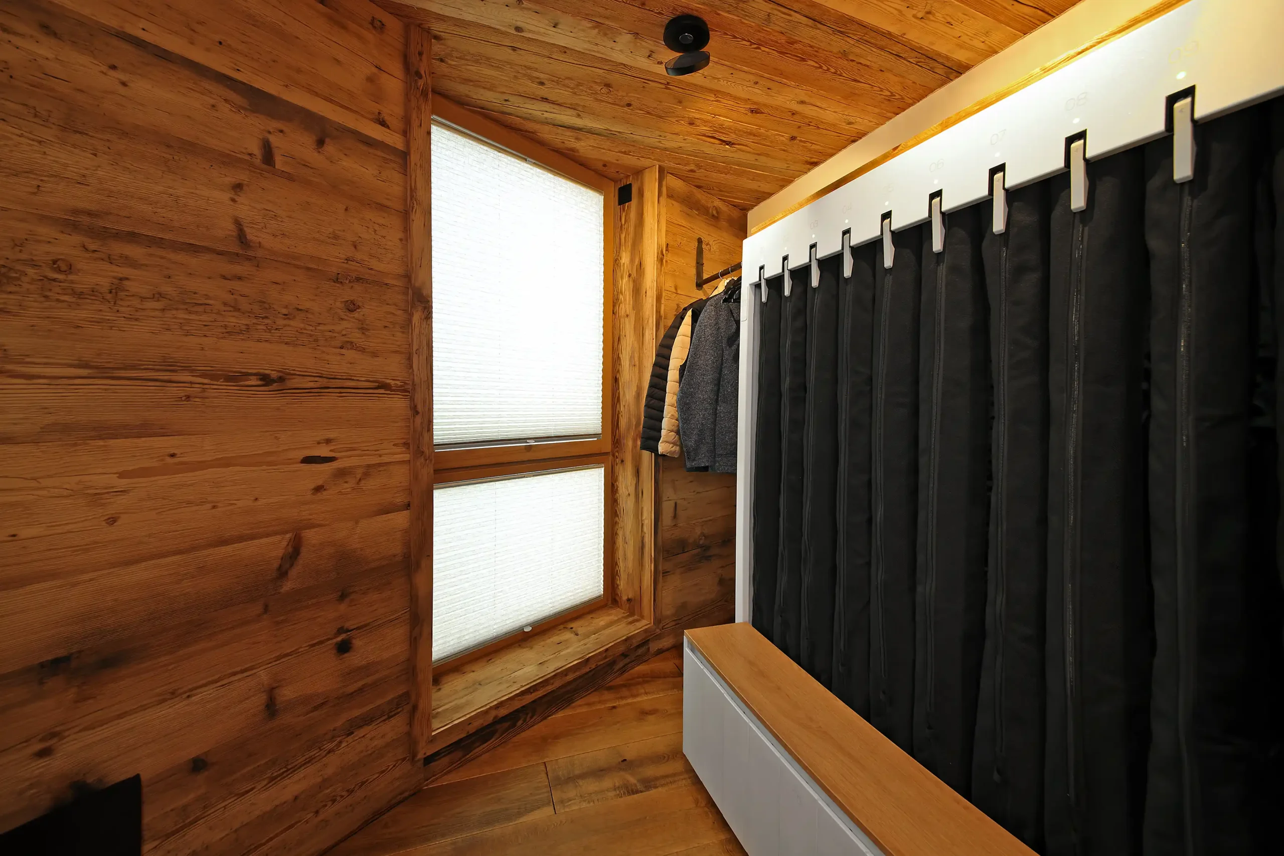 Chalet O Galerie Drinnen Anzug Schrank