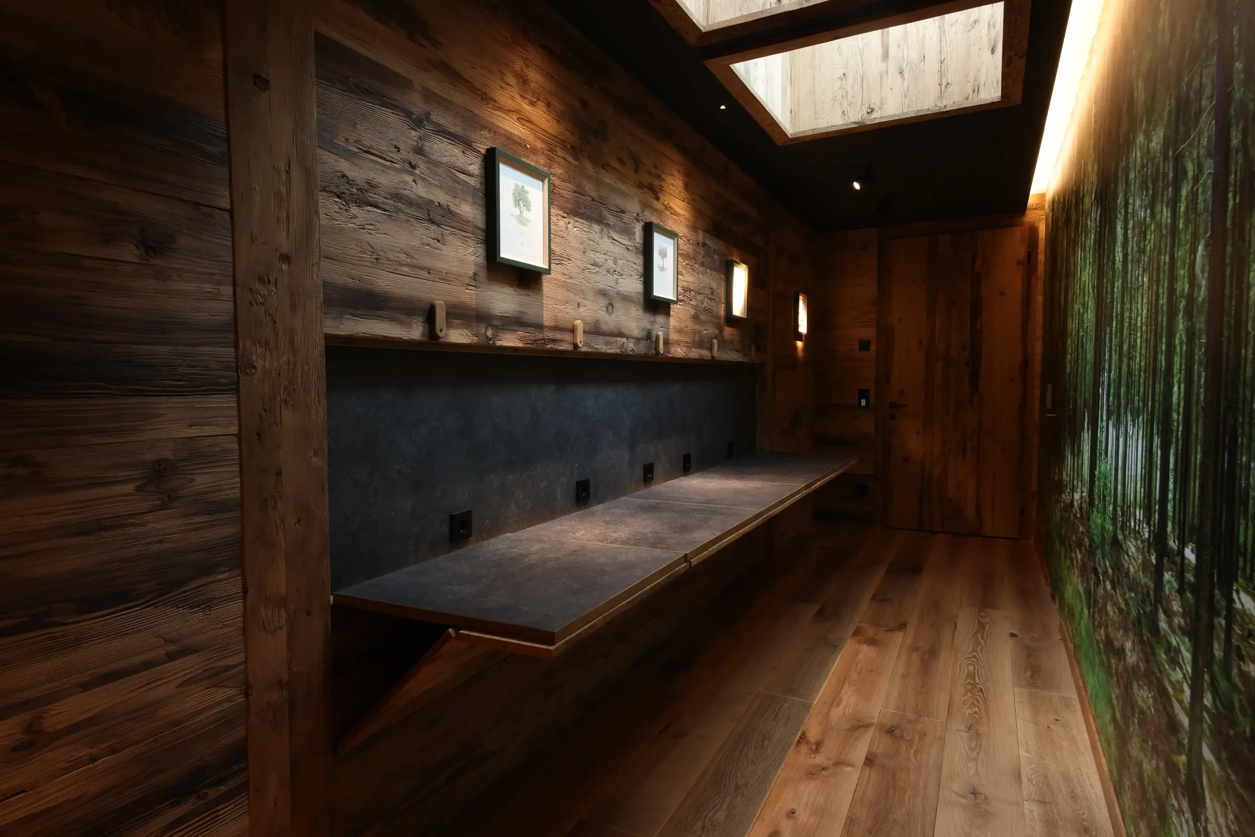 Chalet O Drinnen Ausklapptisch mit Stühlen