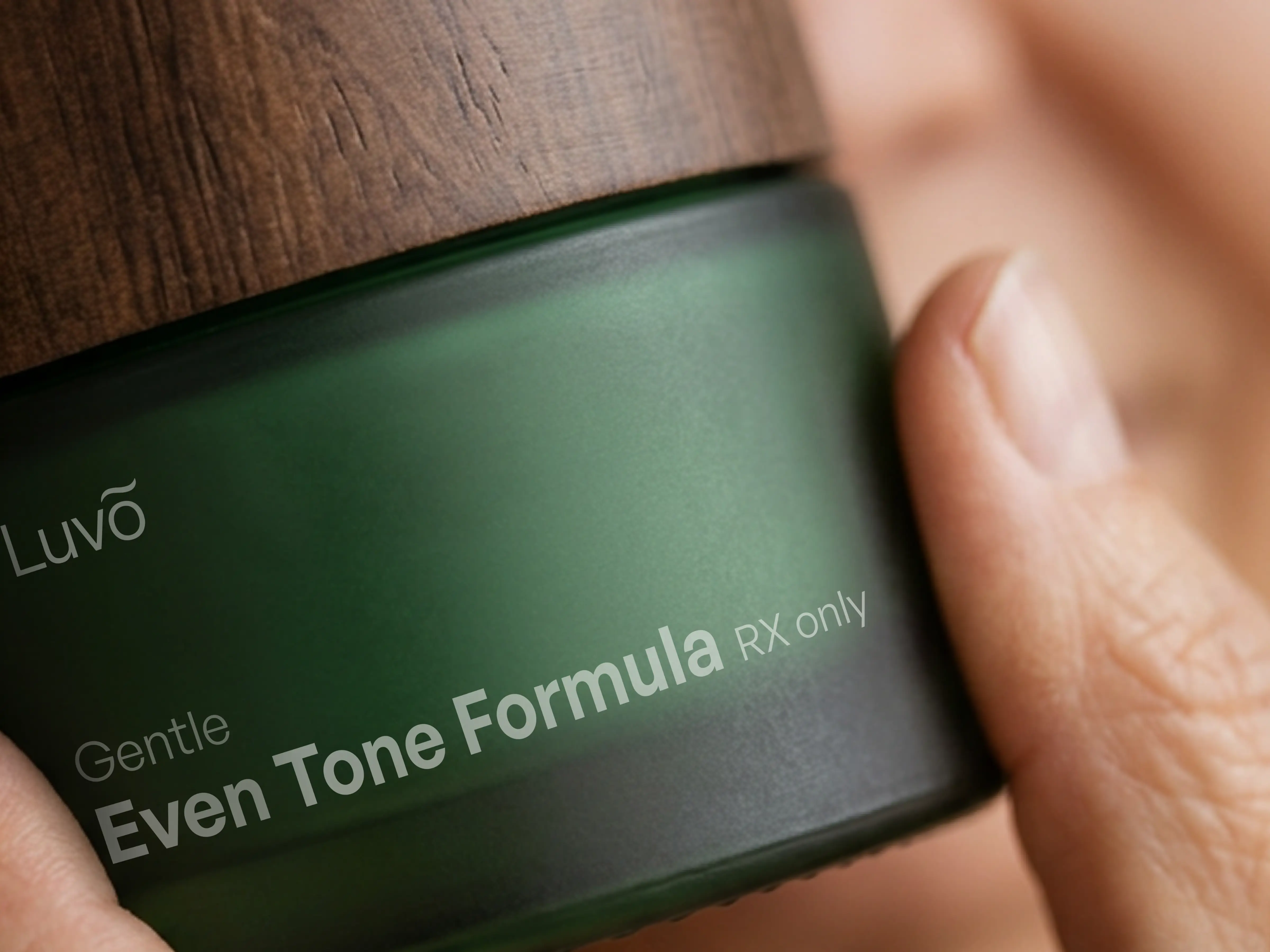 How does Even Tone Formula: Gentle work?