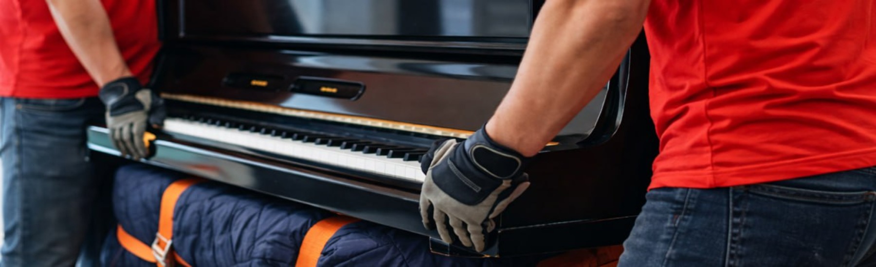 Piano moving service in St Kilda Melbourne by Chipper Move