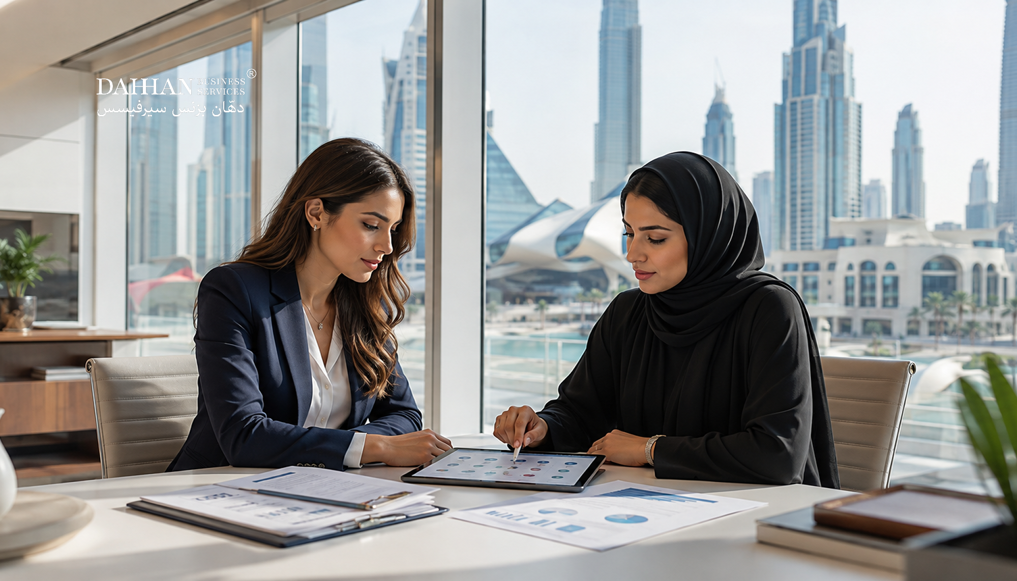 business consultants Dubai discussing about free zone business setup Dubai