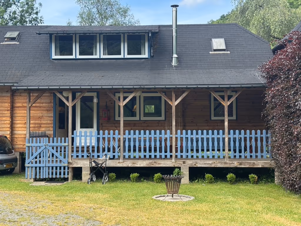 Spacious chalet for ten people with multiple bedrooms