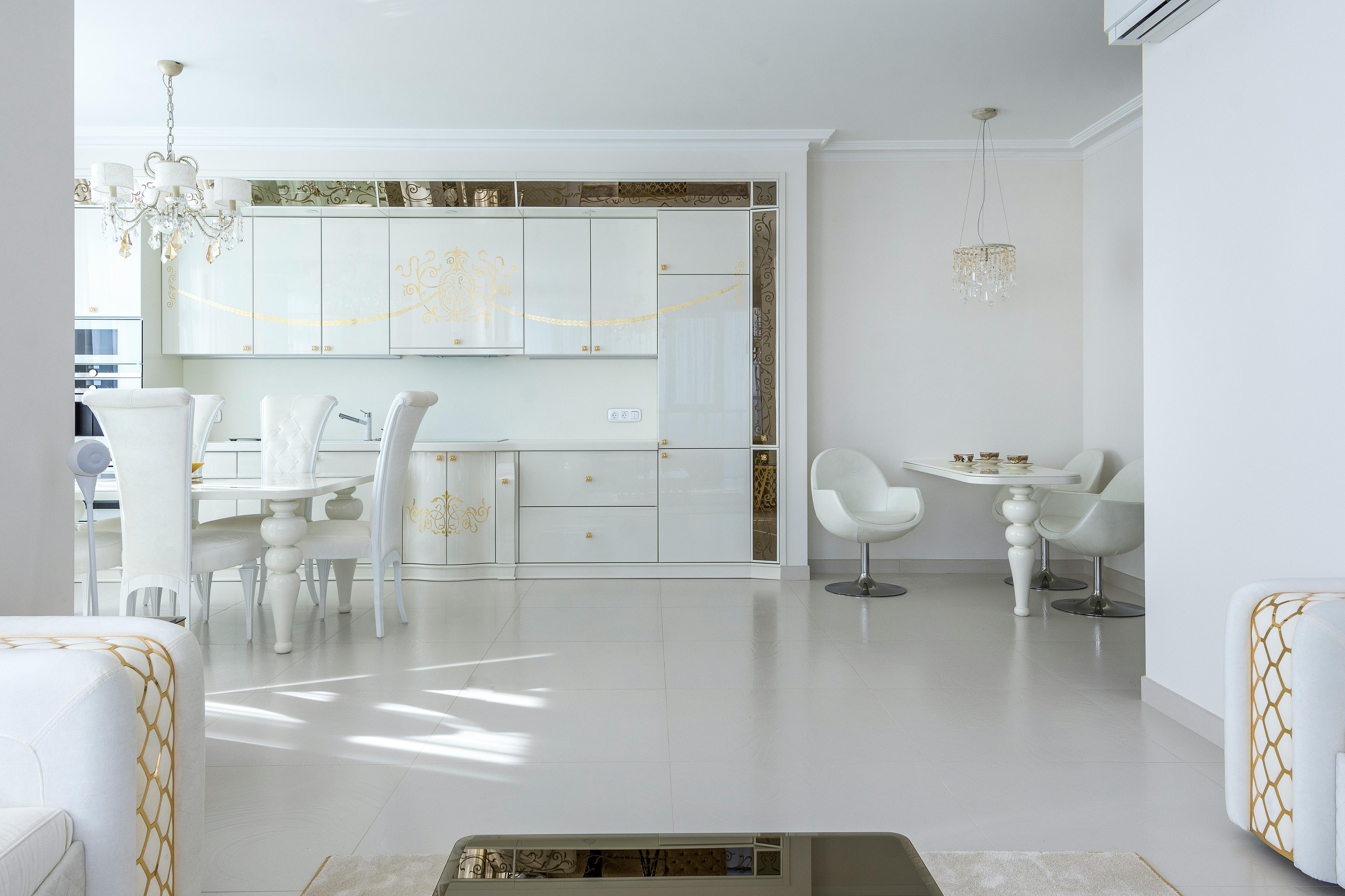 Feature walls and colour detailing