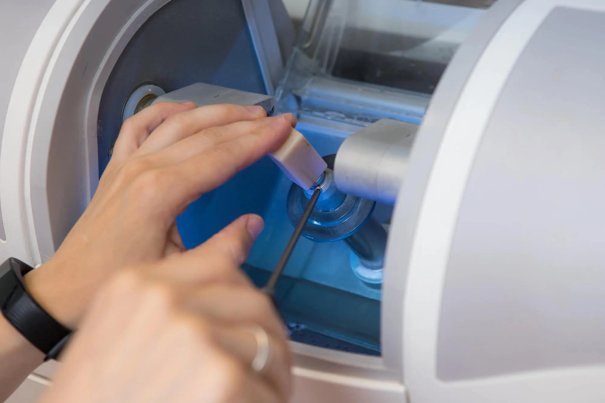 machine to make metal free dental implants Orlando