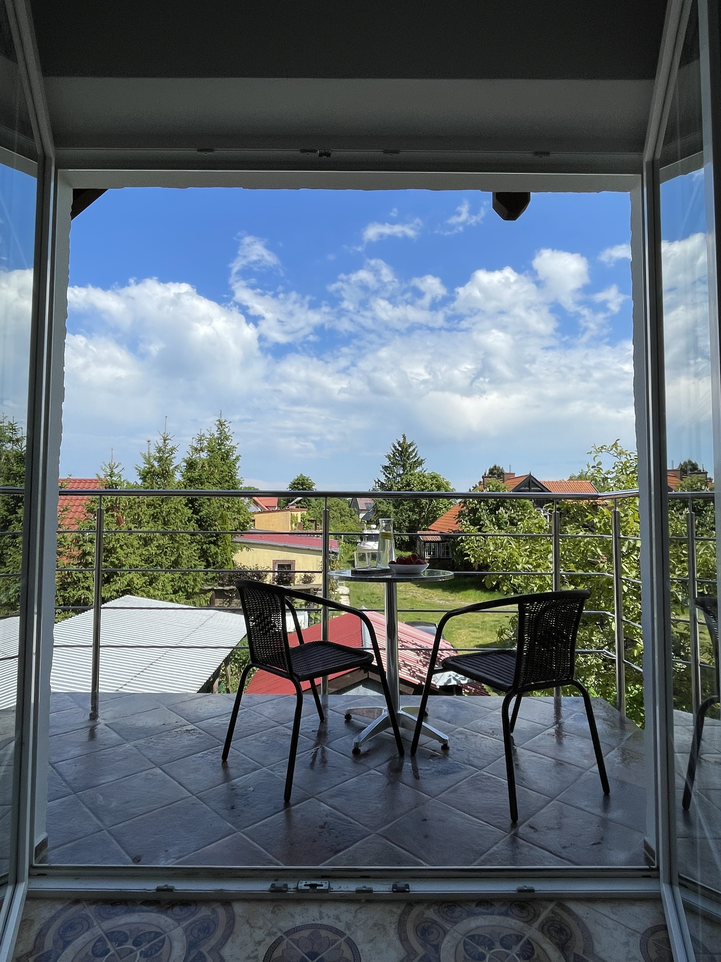 [background image] background ambiance of a library (for a schools (k12))