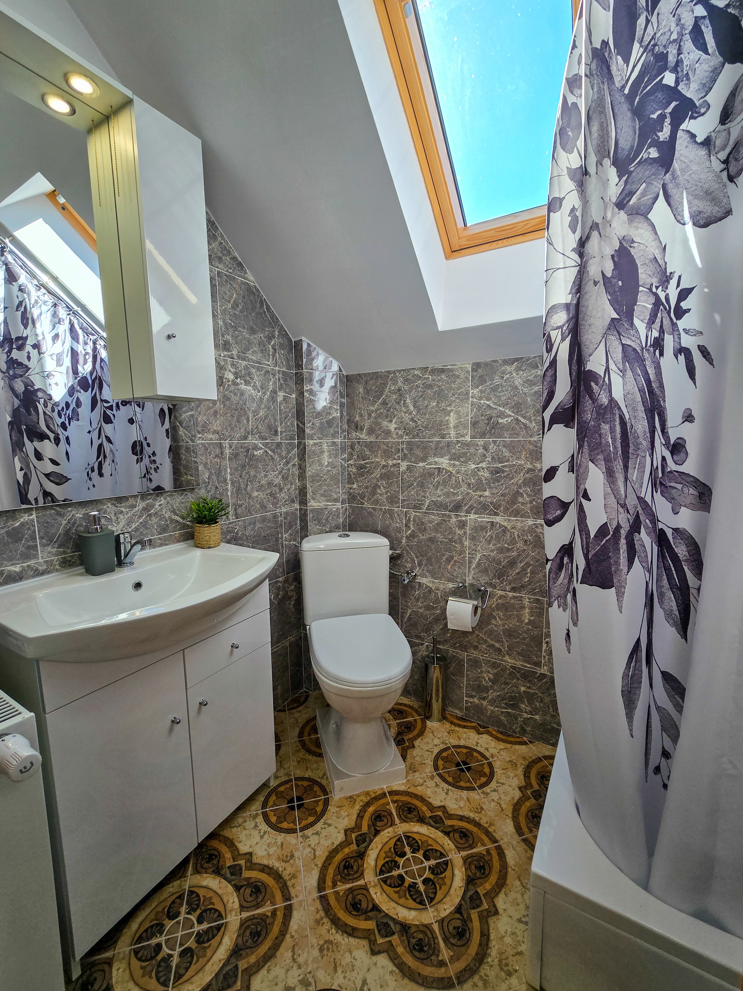 image of trending decor theme 4