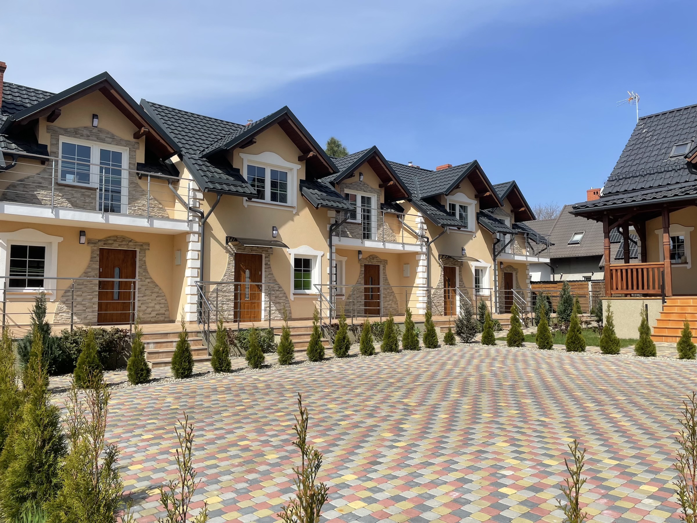 [background image] image of contact form station (for a food truck)