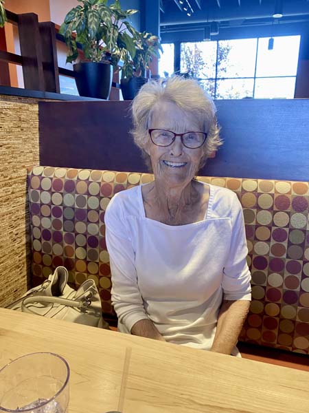 Lillian Barbara Hvezda