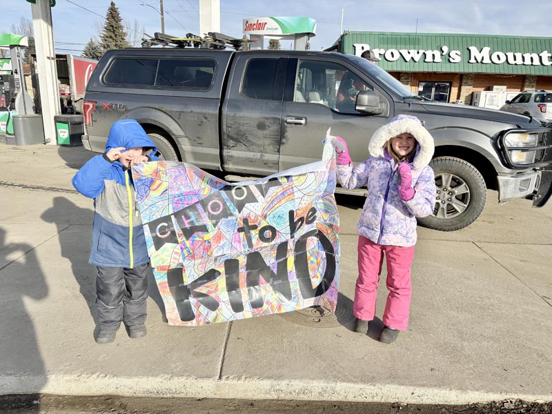 Meadows Valley Kindergartners spread kindness at Brown’s Market in New Meadows.Photo credit: Katie Wright.