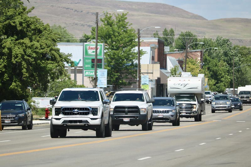 Heavy Memorial Day traffic through Cambridge indicates a growing concern for locals. Photo credit: Don Dopf.