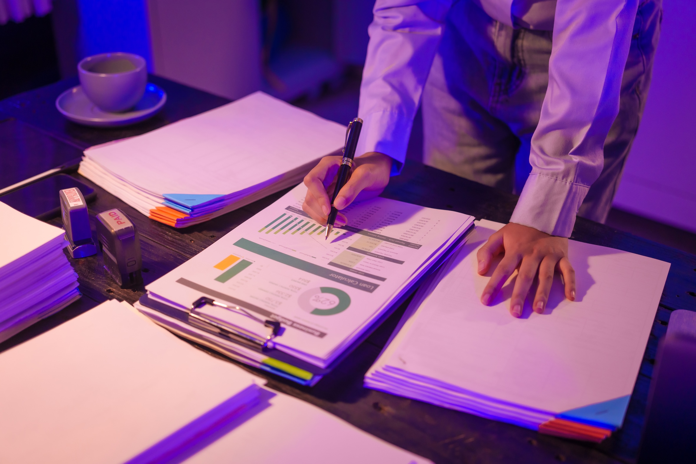 image of a business setting with digital devices