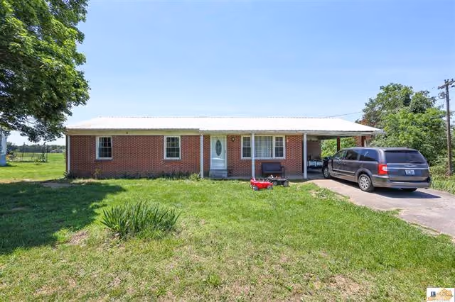  MAKE AN OFFER!!! 709 W Main Street
