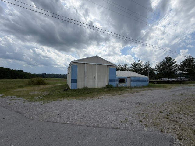 11805 Burkesville Road